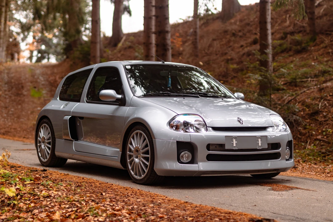 2001 Renault Clio 2nd Gen - Image 2 of 31