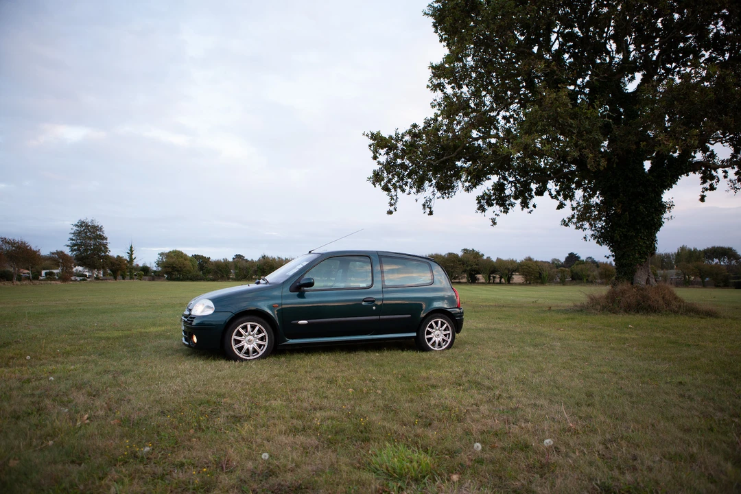 2001 Renault Clio 2nd Gen - Image 13 of 31