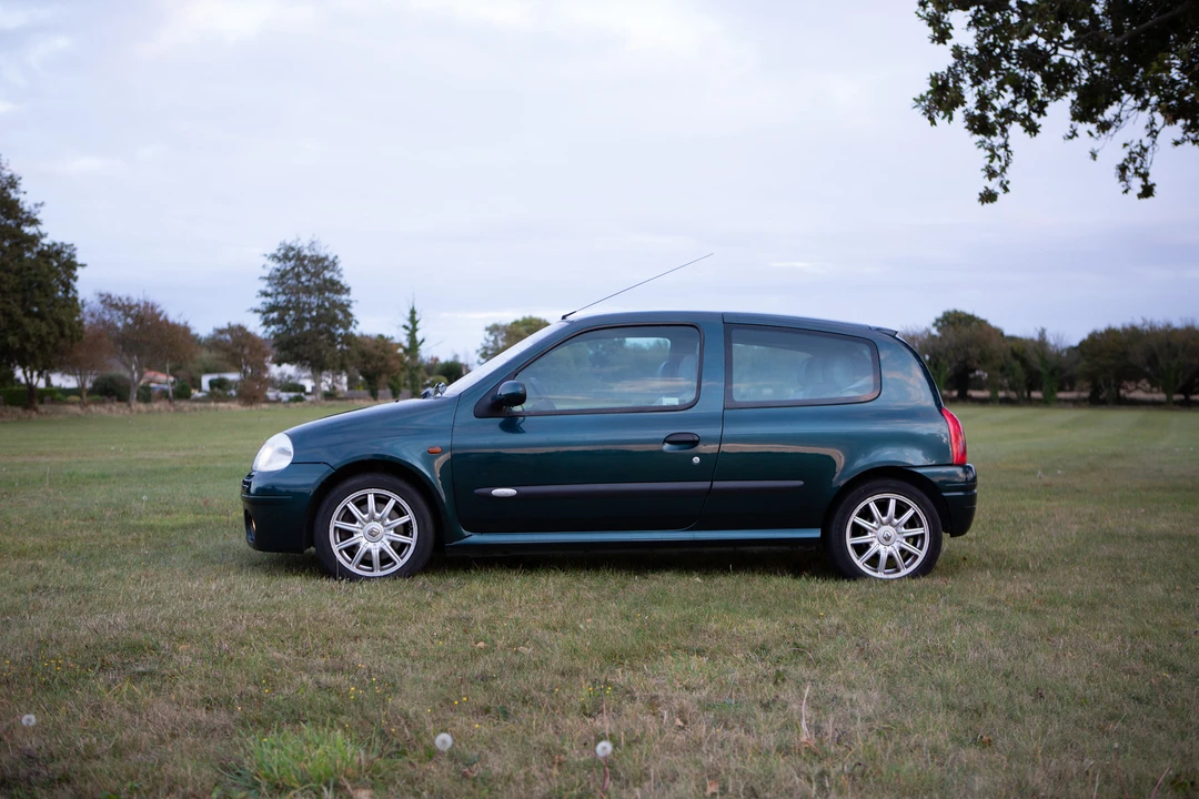 2001 Renault Clio 2nd Gen - Image 14 of 31