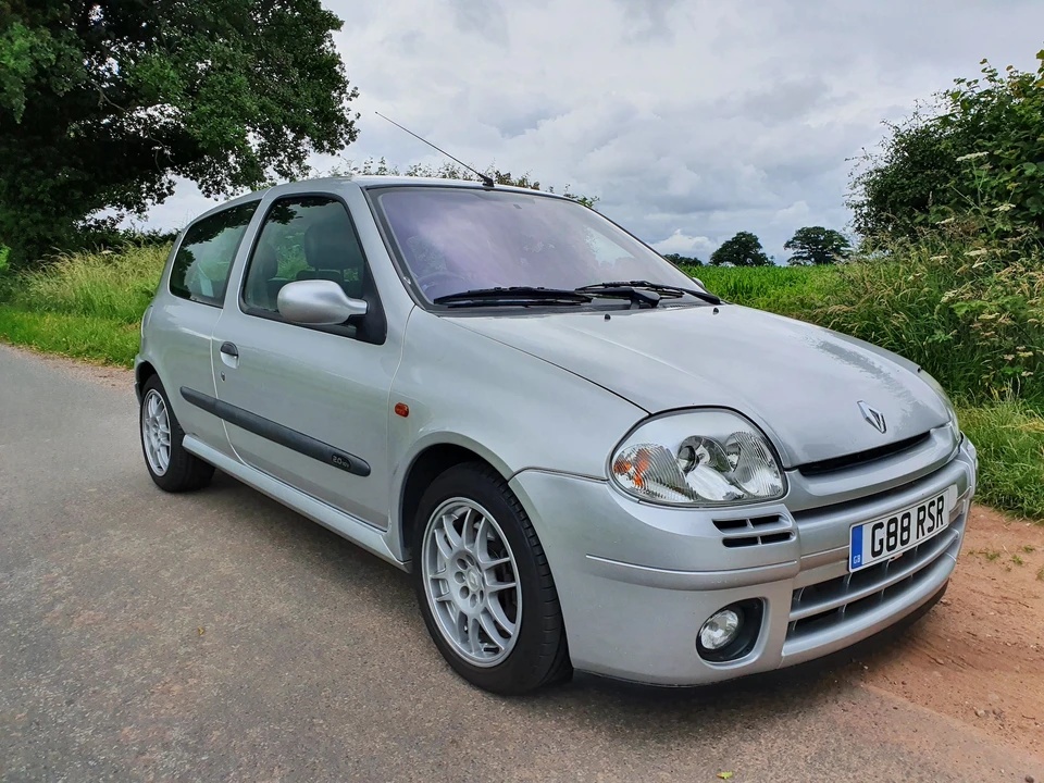 2001 Renault Clio 2nd Gen - Image 11 of 31