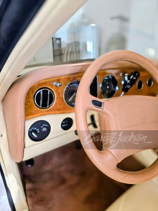 2001 Rolls-Royce Corniche Series V - Image 9 of 20