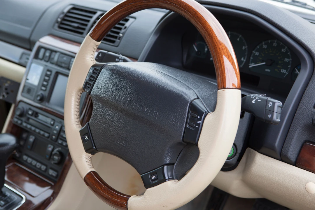 2001 Land Rover Range Rover P38A - Image 16 of 28