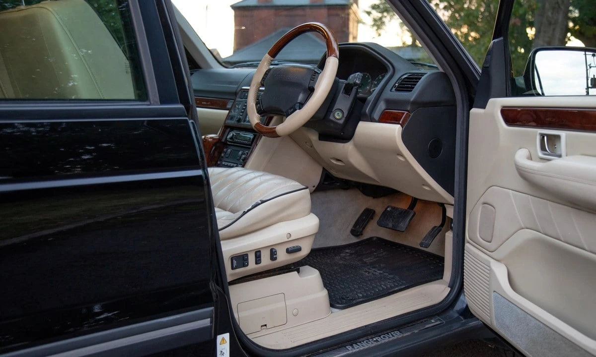 2001 Land Rover Range Rover P38A - Image 13 of 30