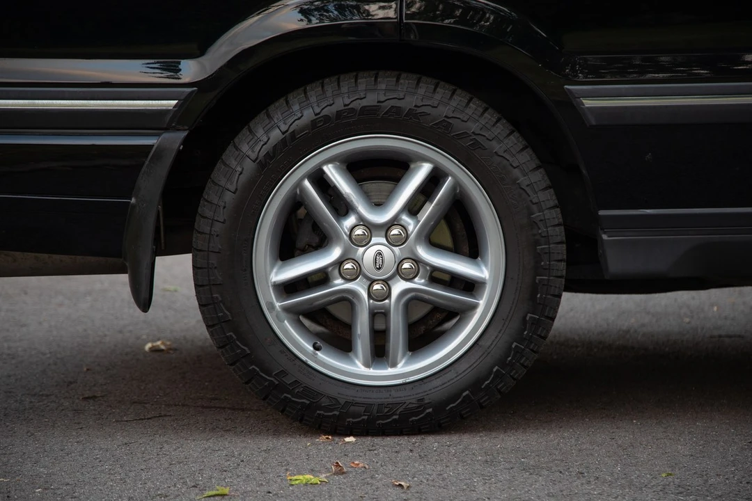 2001 Land Rover Range Rover P38A - Image 10 of 30