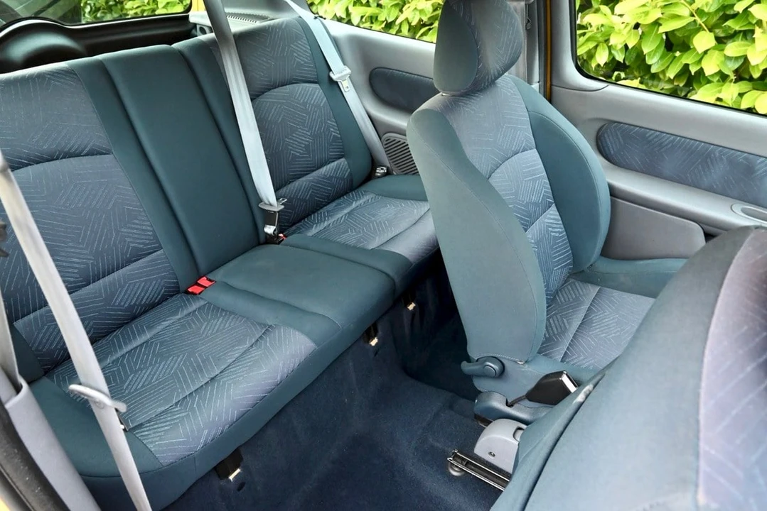 2001 Renault Clio 2nd Gen - Image 18 of 30