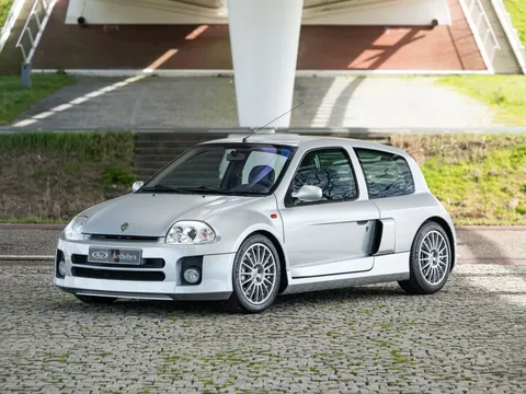 2001 Renault Clio Sport V6