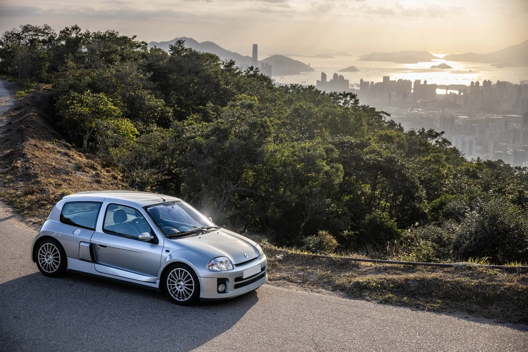 2001 Renault Clio 2nd Gen - Image 9 of 31