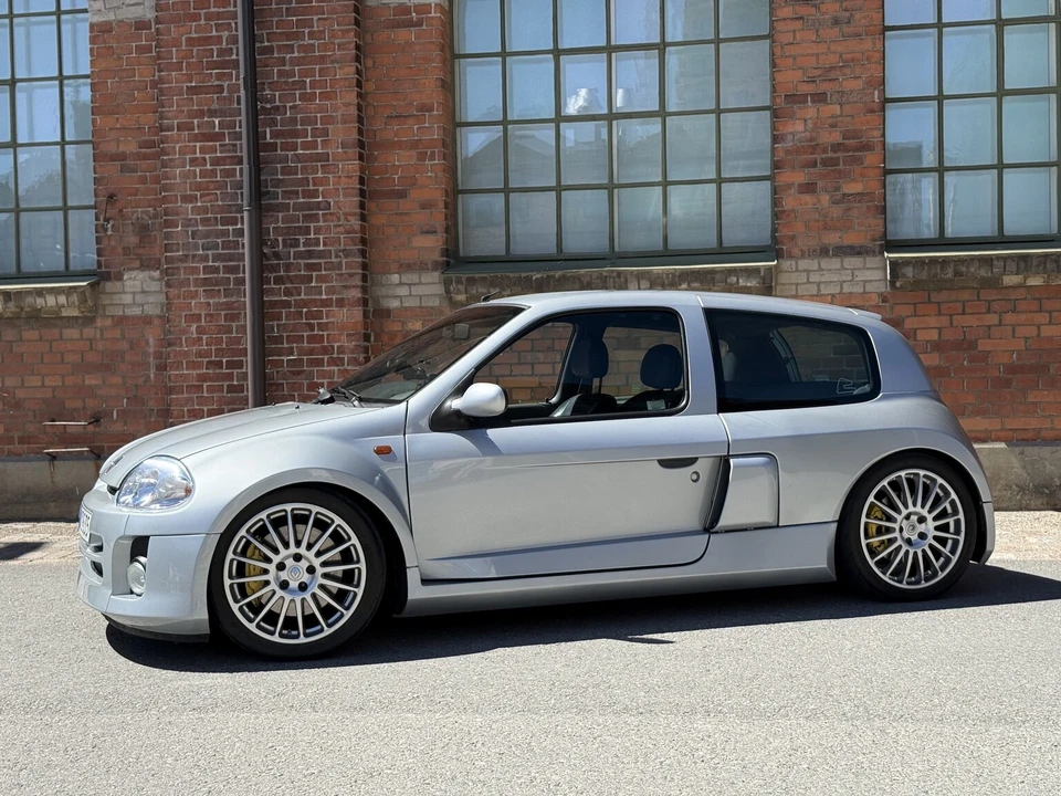 2001 Renault Clio 2nd Gen - Image 10 of 31