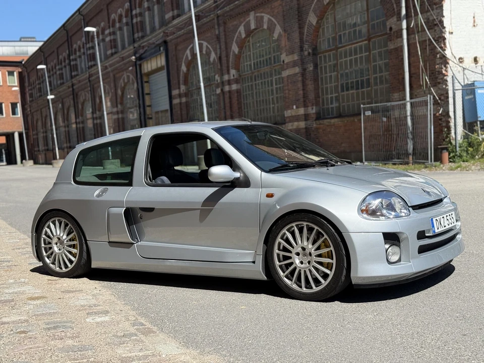 2001 Renault Clio 2nd Gen - Image 11 of 31