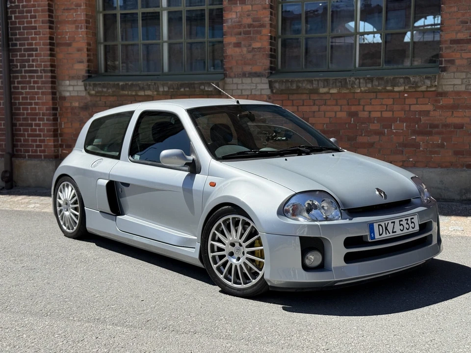 2001 Renault Clio 2nd Gen - Image 12 of 31