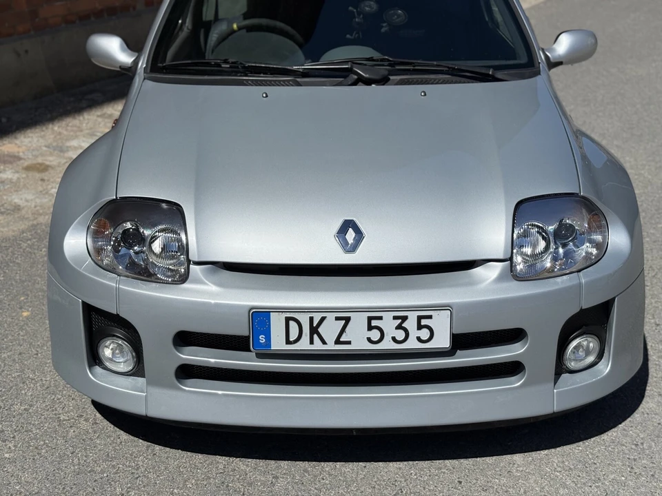 2001 Renault Clio 2nd Gen - Image 14 of 31