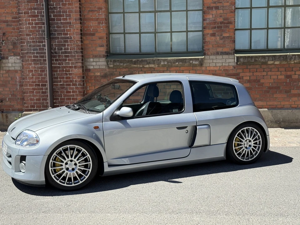 2001 Renault Clio 2nd Gen - Image 17 of 31