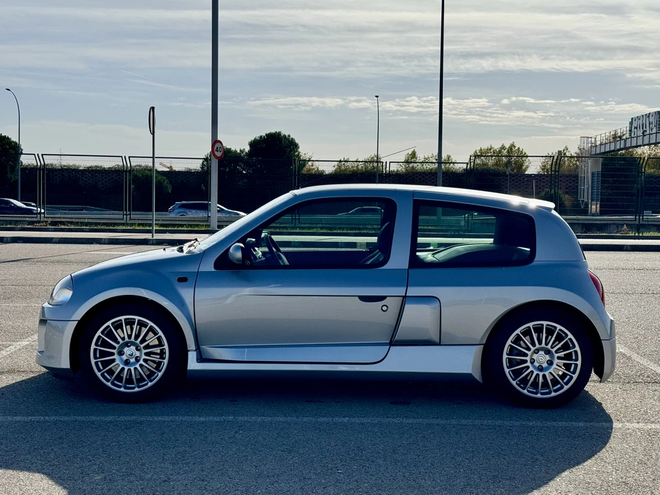 2001 Renault Clio 2nd Gen - Image 4 of 31