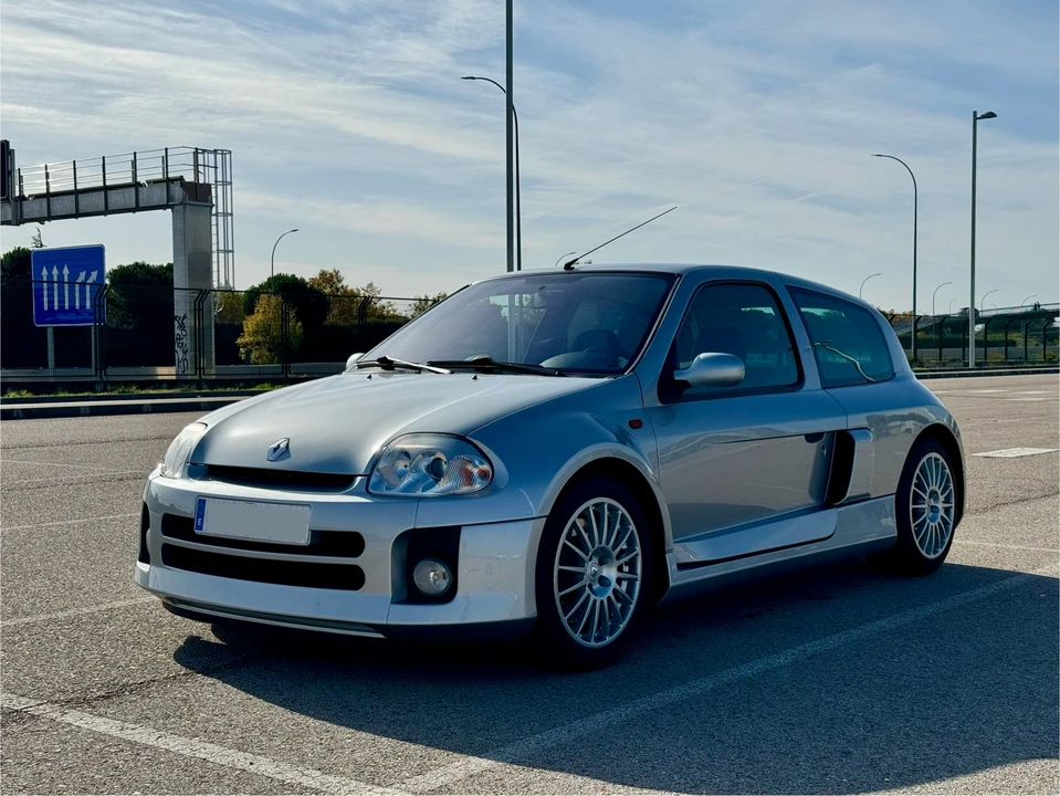 2001 Renault Clio 2nd Gen - Image 3 of 31
