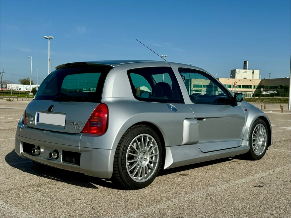 2001 Renault Clio 2nd Gen - Image 8 of 31