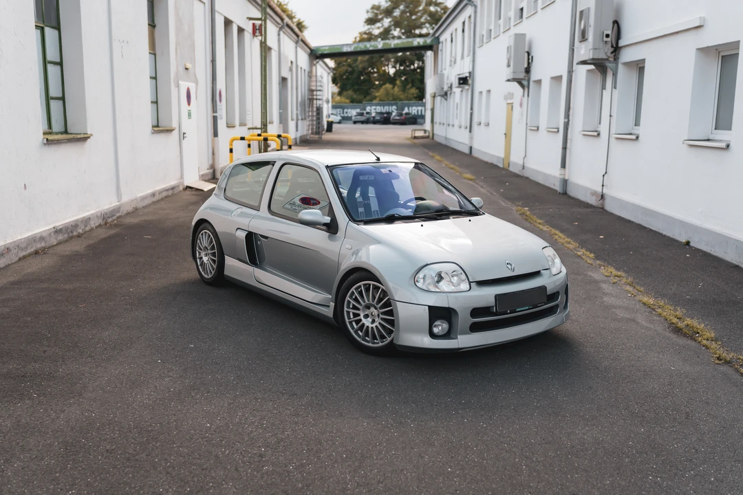 2001 Renault Clio 2nd Gen - Image 11 of 31