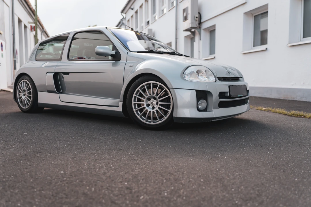2001 Renault Clio 2nd Gen - Image 12 of 31