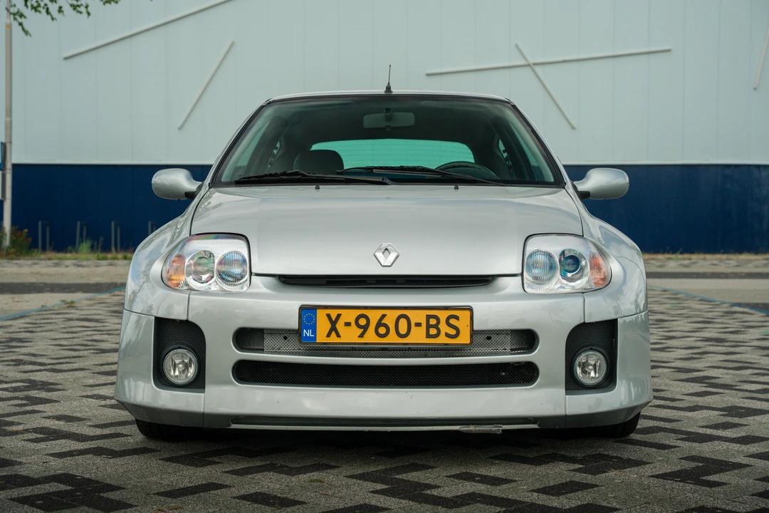 2001 Renault Clio 2nd Gen - Image 2 of 31