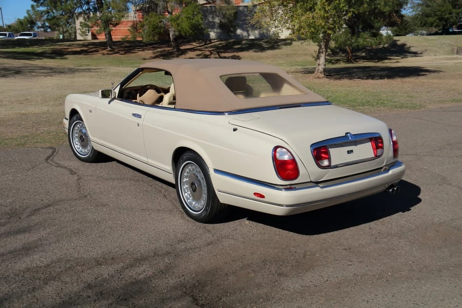 2001 Rolls-Royce Corniche Series V - Image 15 of 31