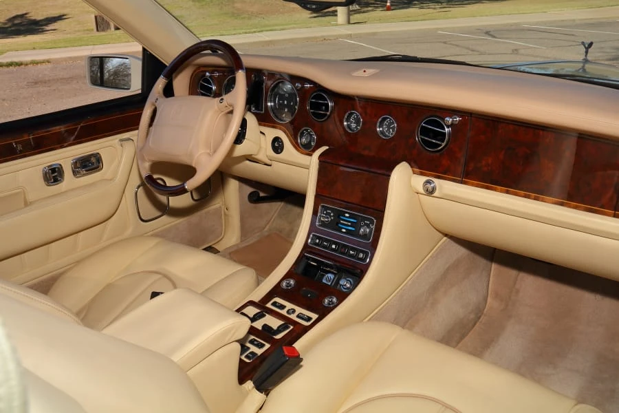 2001 Rolls-Royce Corniche Series V - Image 18 of 31