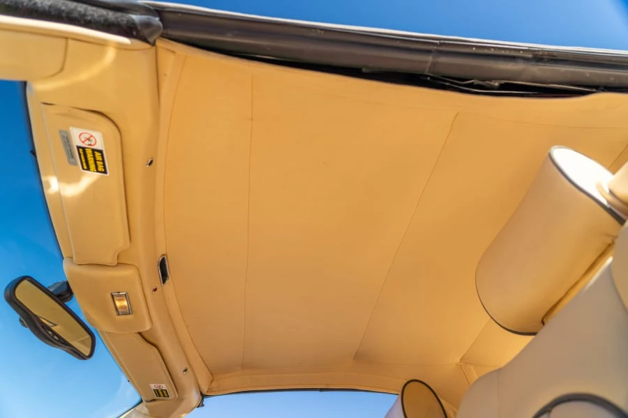2001 Rolls-Royce Corniche Series V - Image 16 of 31