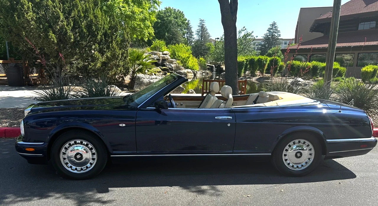 2001 Rolls-Royce Corniche Series V - Image 3 of 21