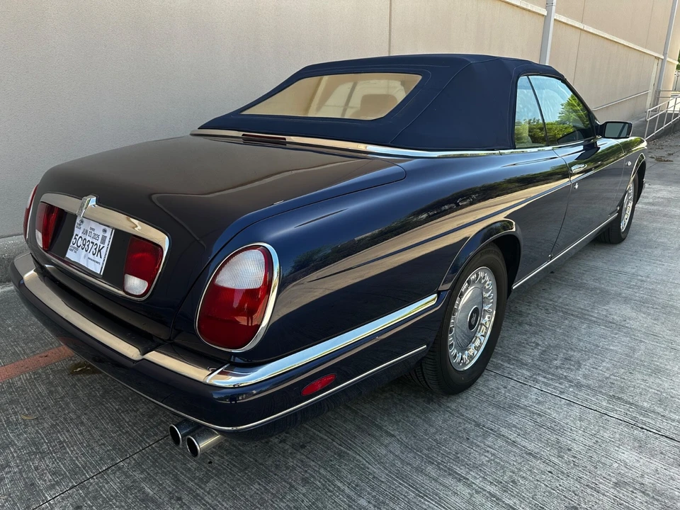 2001 Rolls-Royce Corniche Series V - Image 16 of 21