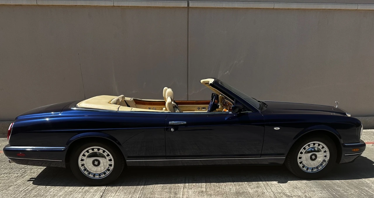 2001 Rolls-Royce Corniche Series V - Image 2 of 21