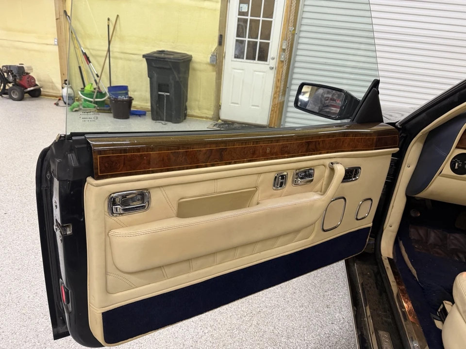 2001 Rolls-Royce Corniche Series V - Image 13 of 16