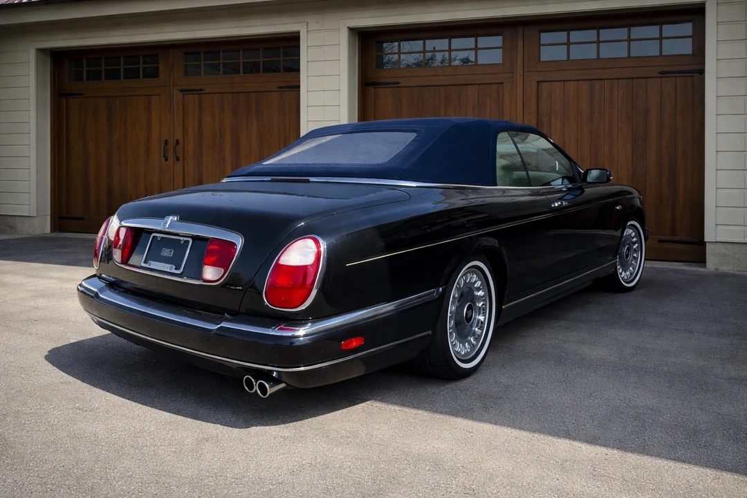 2001 Rolls-Royce Corniche Series V - Image 3 of 16