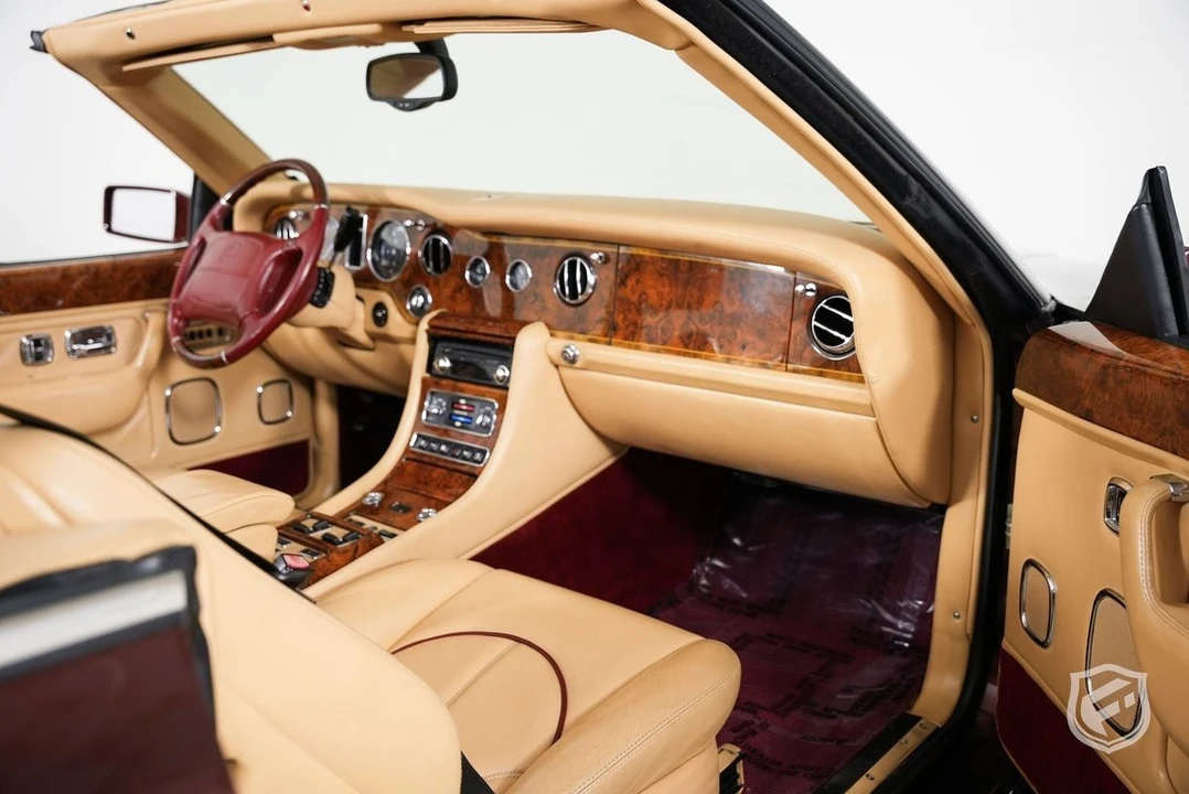 2001 Rolls-Royce Corniche Series V - Image 28 of 31