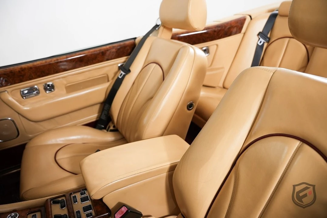 2001 Rolls-Royce Corniche Series V - Image 18 of 31