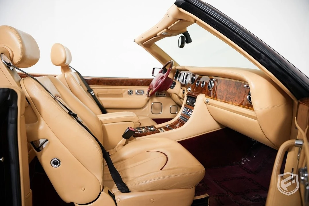 2001 Rolls-Royce Corniche Series V - Image 30 of 31