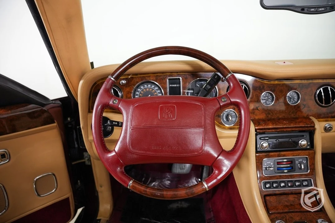 2001 Rolls-Royce Corniche Series V - Image 16 of 31