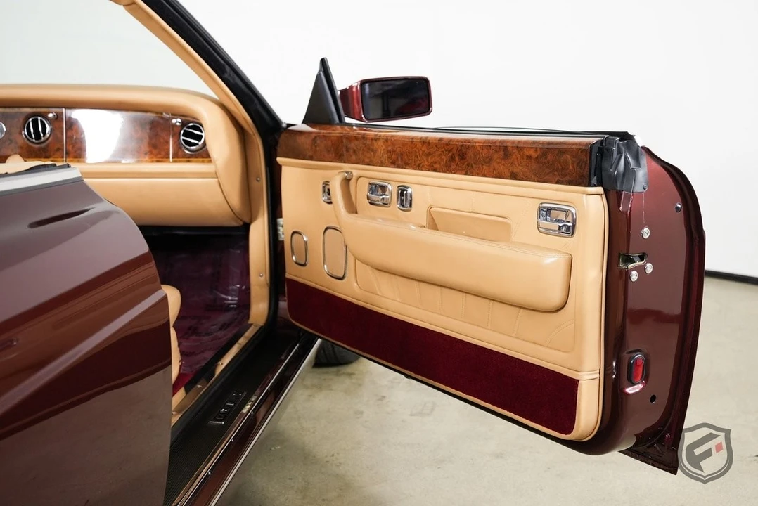 2001 Rolls-Royce Corniche Series V - Image 26 of 31