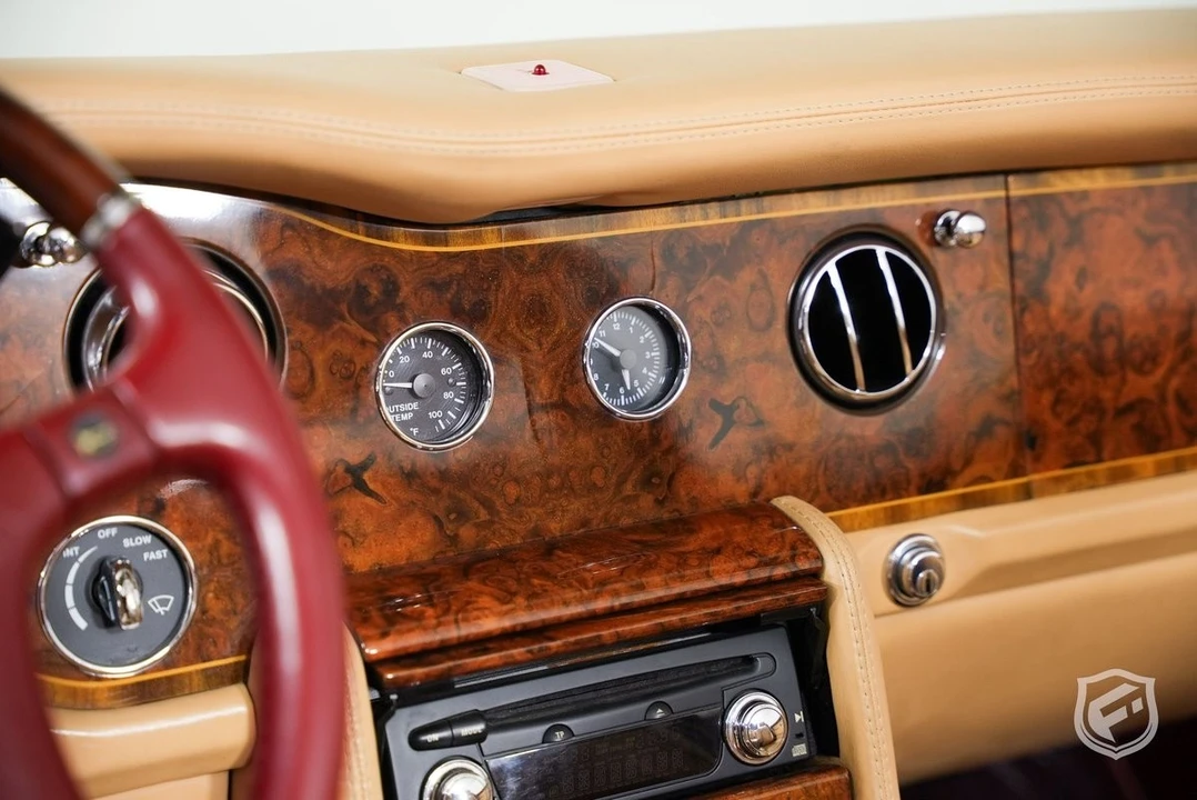 2001 Rolls-Royce Corniche Series V - Image 22 of 31