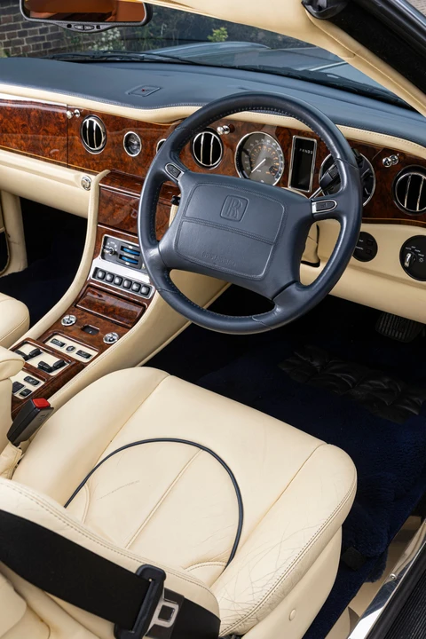 2001 Rolls-Royce Corniche Series V - Image 11 of 31