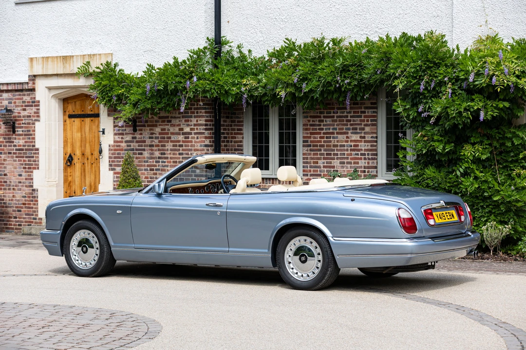 2001 Rolls-Royce Corniche Series V - Image 3 of 31
