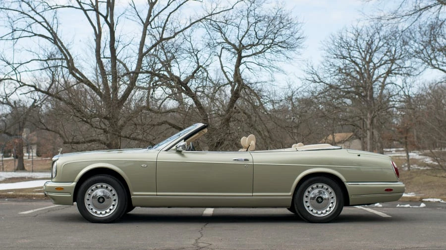 2001 Rolls-Royce Corniche Series V - Image 2 of 20