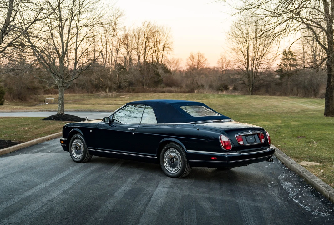 2001 Rolls-Royce Corniche Series V - Image 10 of 31