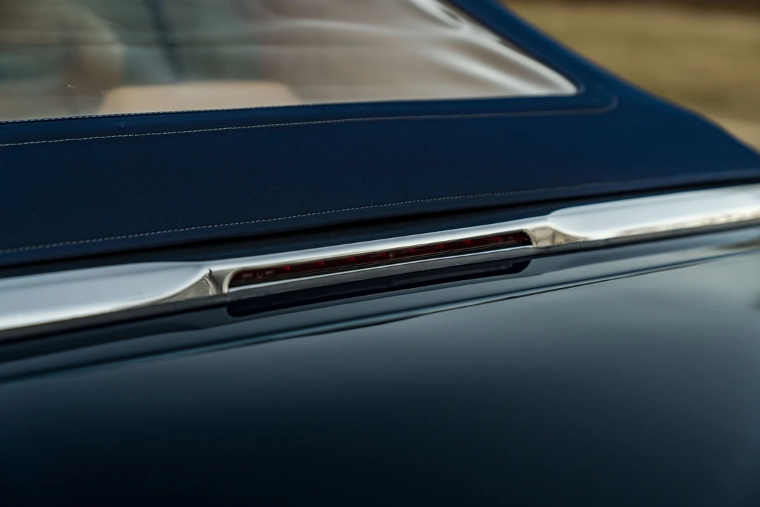 2001 Rolls-Royce Corniche Series V - Image 8 of 31