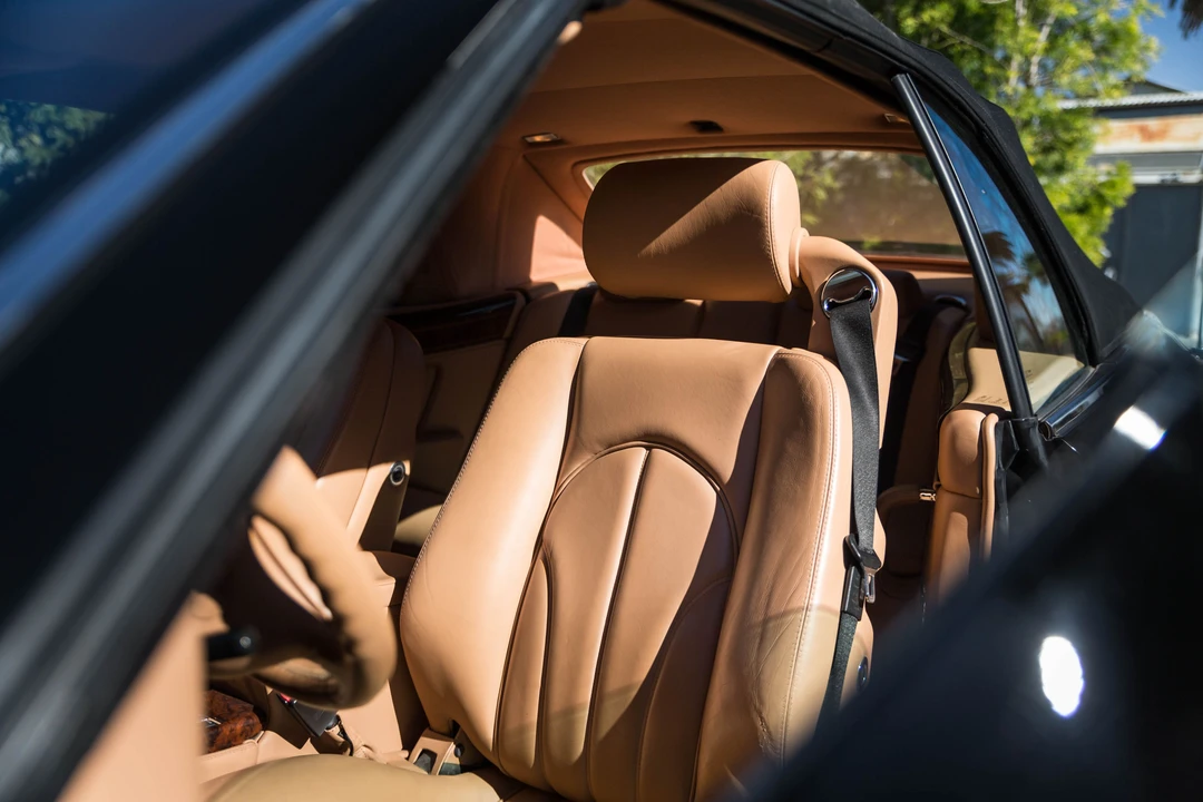 2001 Rolls-Royce Corniche Series V - Image 11 of 31