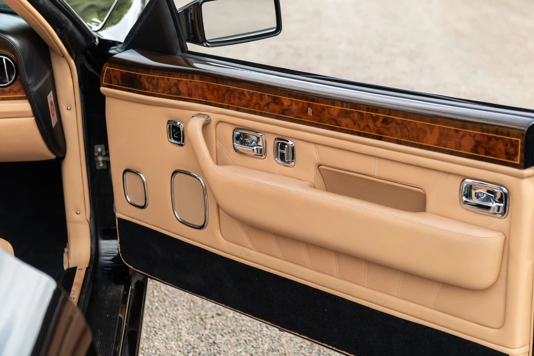 2001 Rolls-Royce Corniche Series V - Image 25 of 31