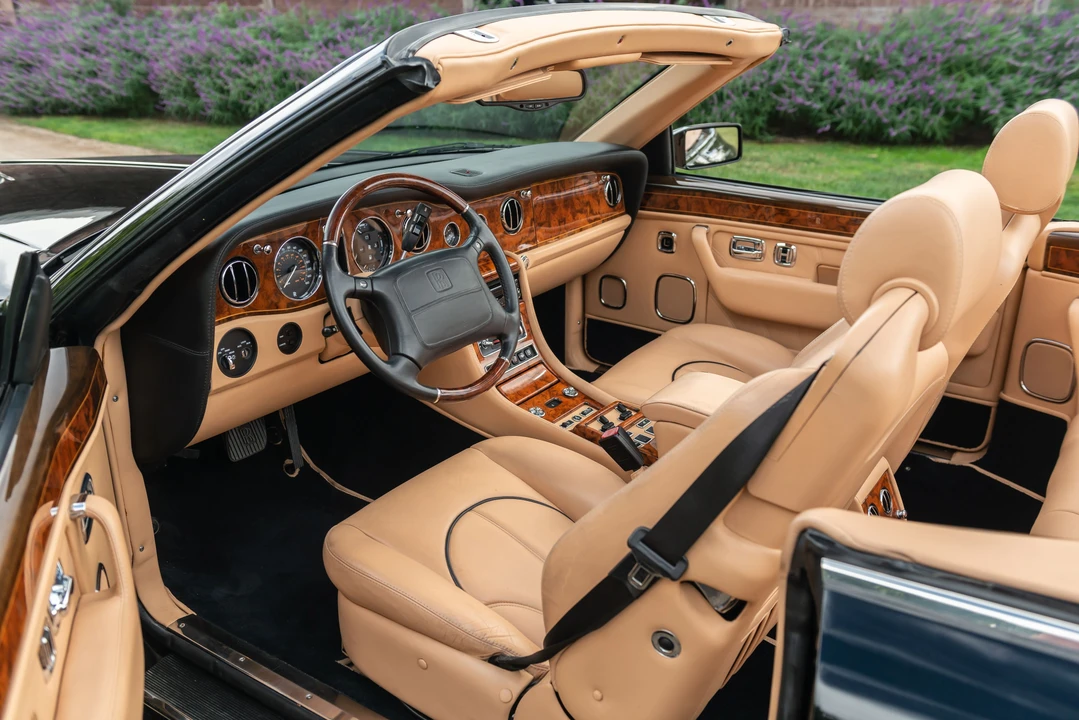 2001 Rolls-Royce Corniche Series V - Image 30 of 31