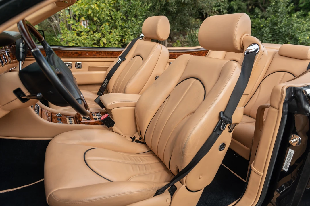 2001 Rolls-Royce Corniche Series V - Image 29 of 31
