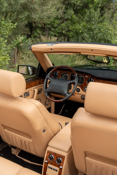 2001 Rolls-Royce Corniche Series V - Image 2 of 31
