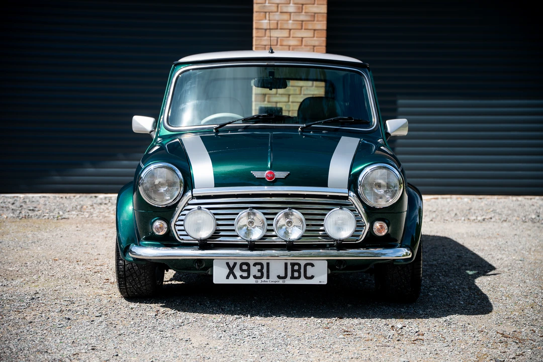 2000 Mini Mini Mark VII - Image 2 of 31