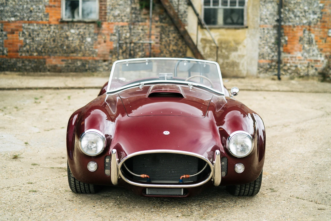 2001 Superformance - Image 11 of 31
