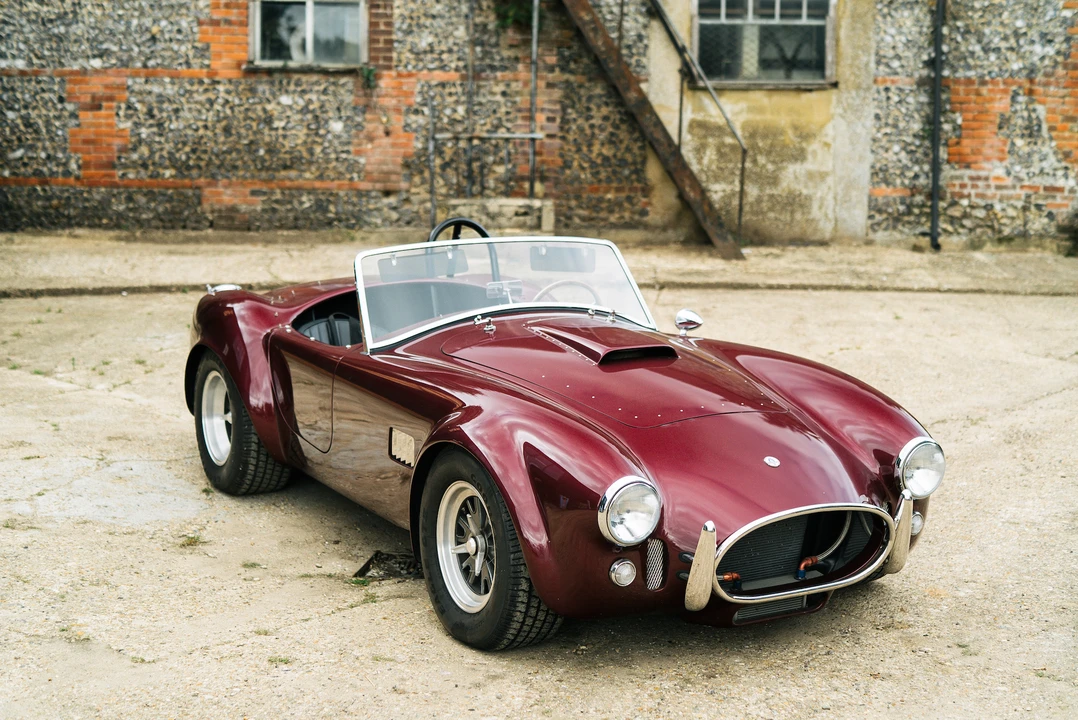 2001 Superformance - Image 19 of 31