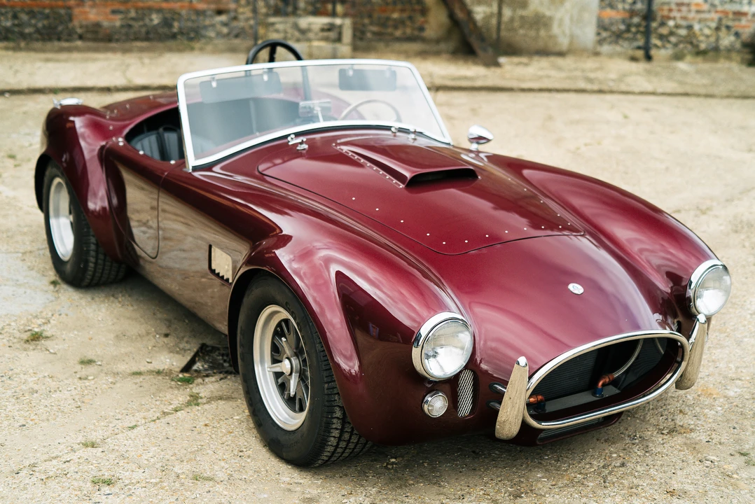 2001 Superformance - Image 18 of 31